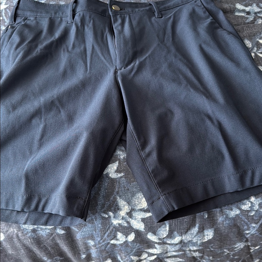 Lands' End Black Flat Front Shorts Lightweight Modern Style